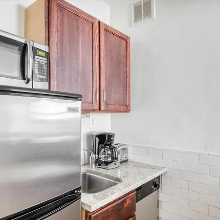 Gold Coast 1Br W Doorman Gym 2 Blocks To L Chi-551 Apartment Chicago Exterior photo