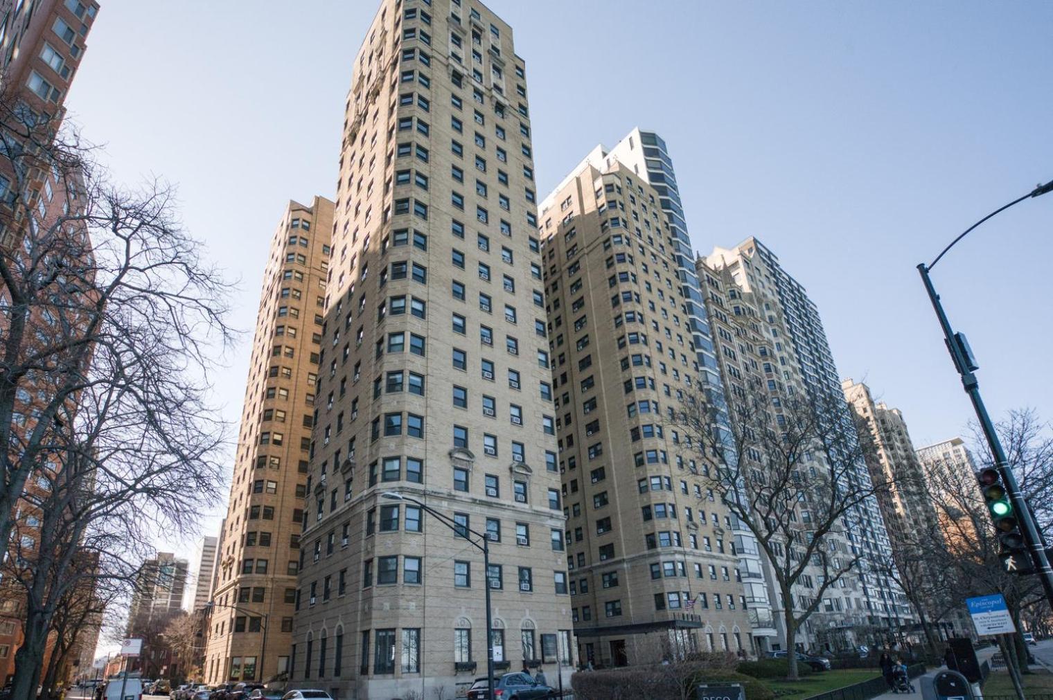Gold Coast 1br W Doorman Gym 2 Blocks To L Chi-551 * Chicago